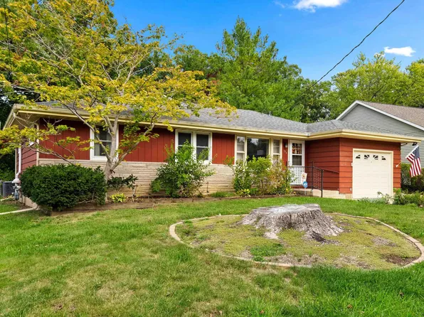 132 Field Grove Ct, East Peoria, IL 61611