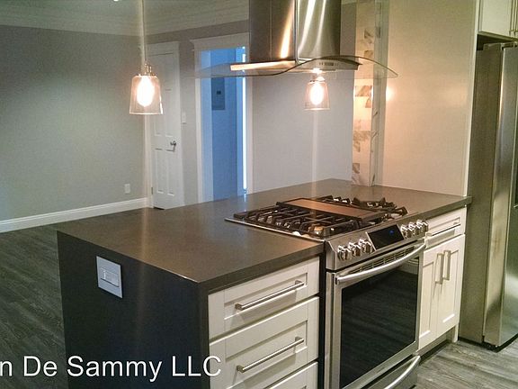 4th image of 1510 Barry Ave APT 3