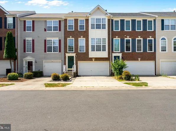 42795 Shaler St, Chantilly, VA 20152