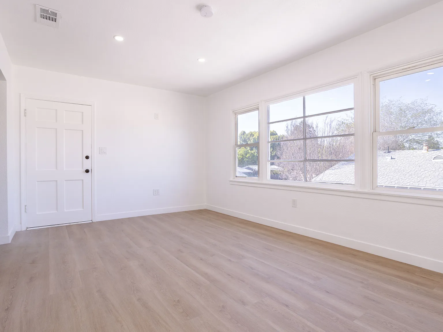 2 bed, 1.5 bath, 800 sqft, $2,750 — Photo 4