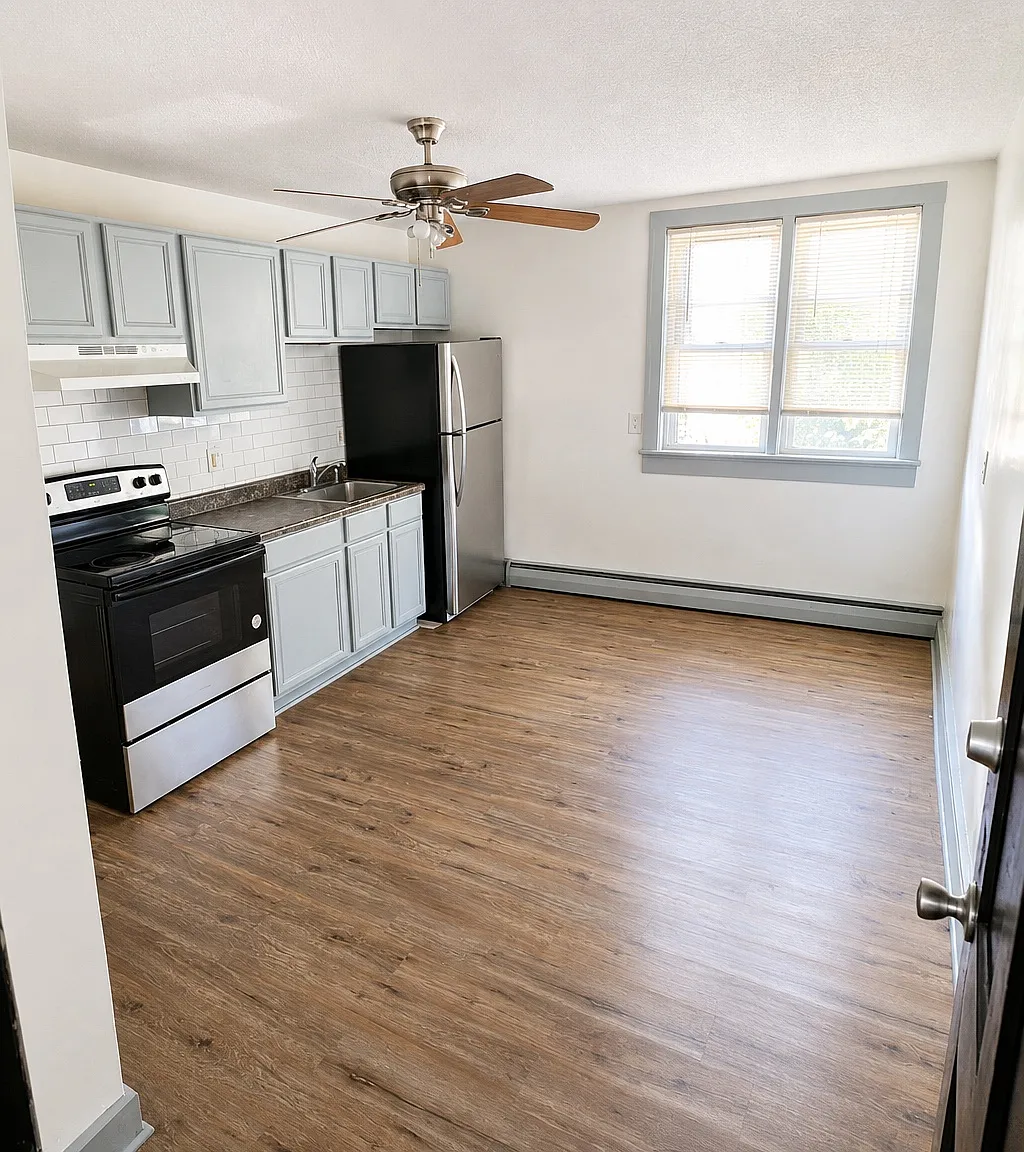 1 bed, $1,580 — Photo 1