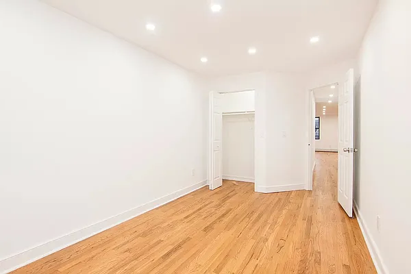 Rented by Modern Spaces | media 12