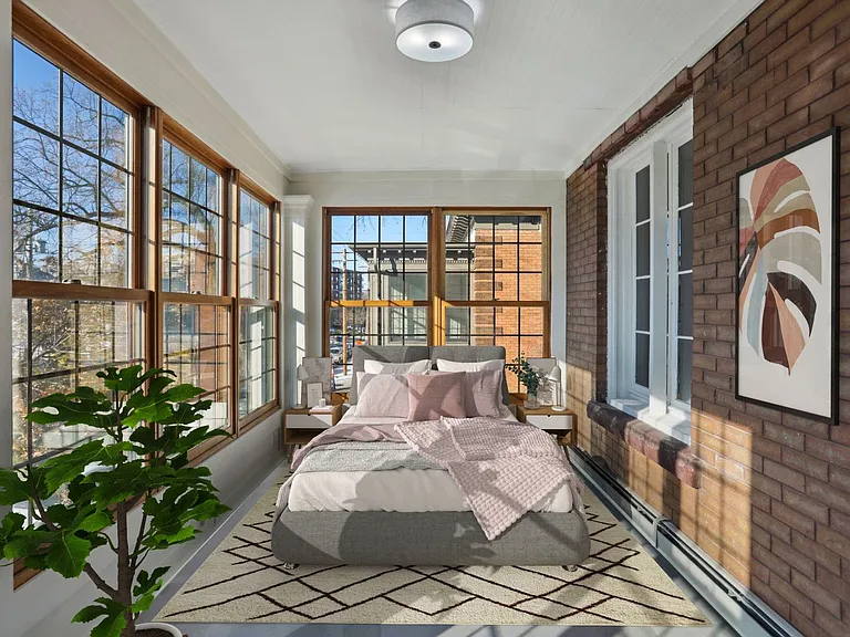 1402 West 28th Street — Photo 1