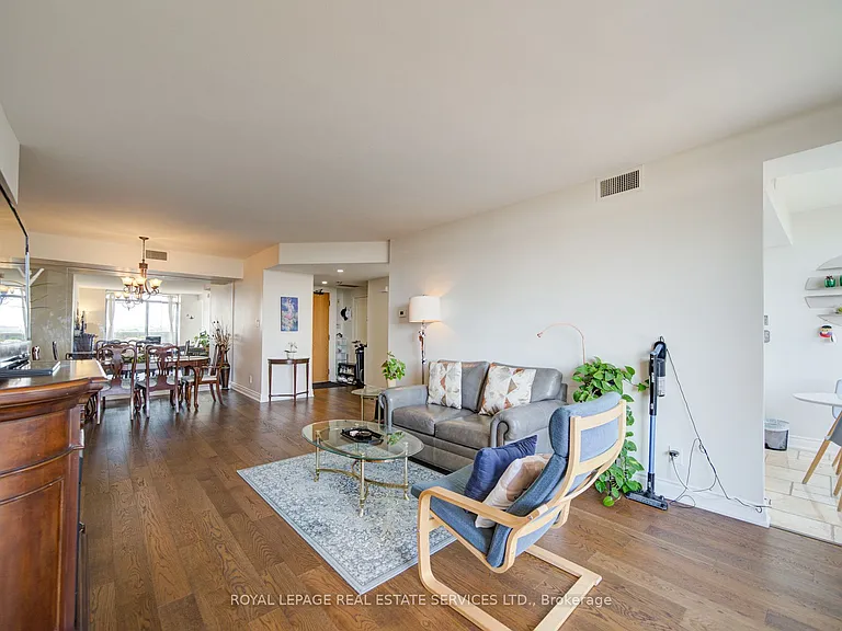 1903 Pilgrims Way #803 — Photo 9