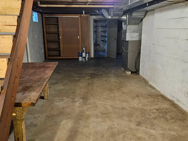 303 Wonderly Ave — Photo 10