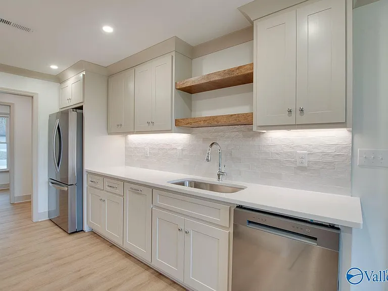 2042 Rosebury Ln SW — Photo 20