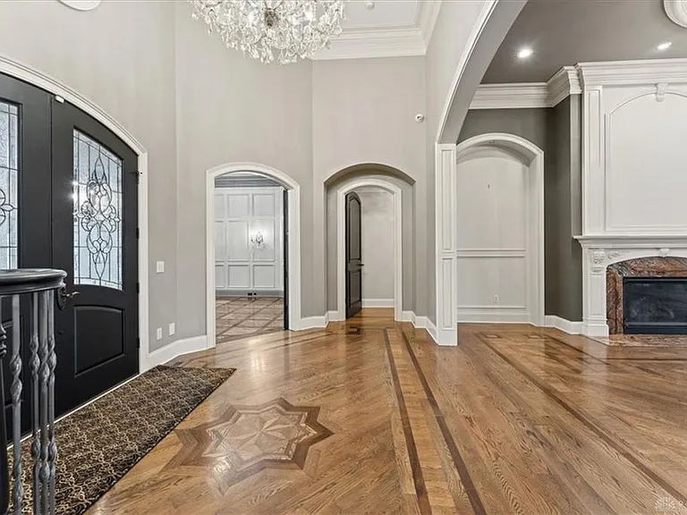 9020 Whisperinghill Dr — Photo 22