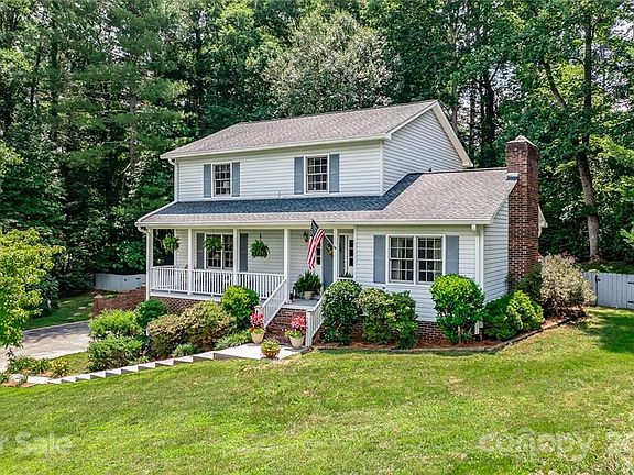 3rd image of 106 Sourwood Dr