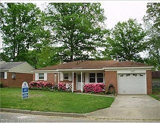 1st image of 416 Aspen Dr