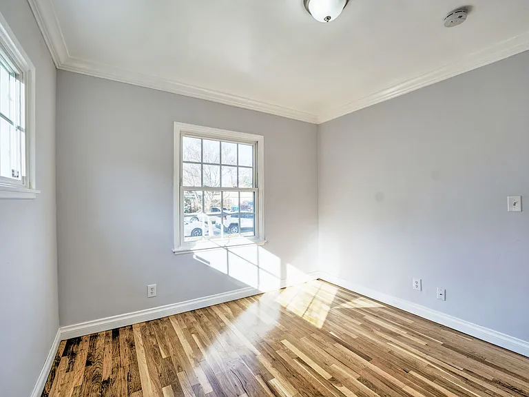 20758 Stephanie Dr — Photo 10