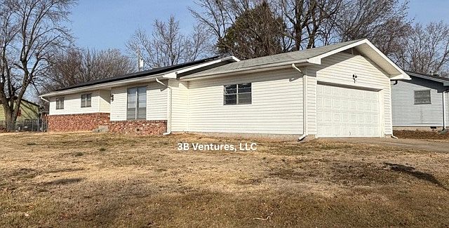 1st image of 2809 E 25th St