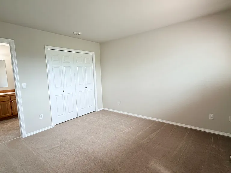 17608 Panorama Blvd E — Photo 16