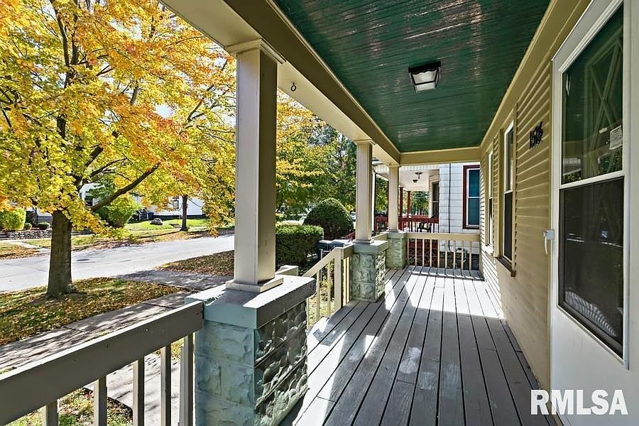 1514 N Perry St, Davenport, IA 52803 Zillow