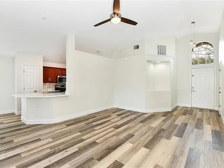 1820 Burchstone Dr — Photo 7