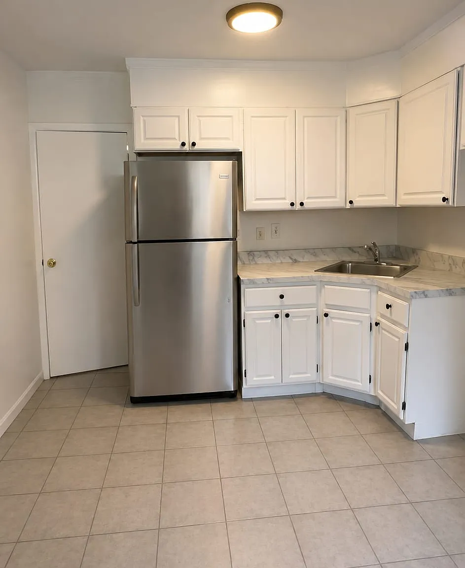 Clover Pl, Ridgewood — Photo 2