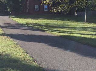 1137 Rip Steele Rd, Columbia, TN 38401