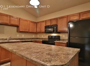 1003 Legendary Dr UNIT A, Harrisburg, SD 57032