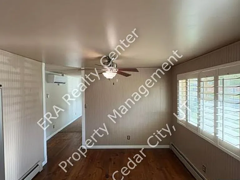282 S Dewey Ave #A — Photo 8