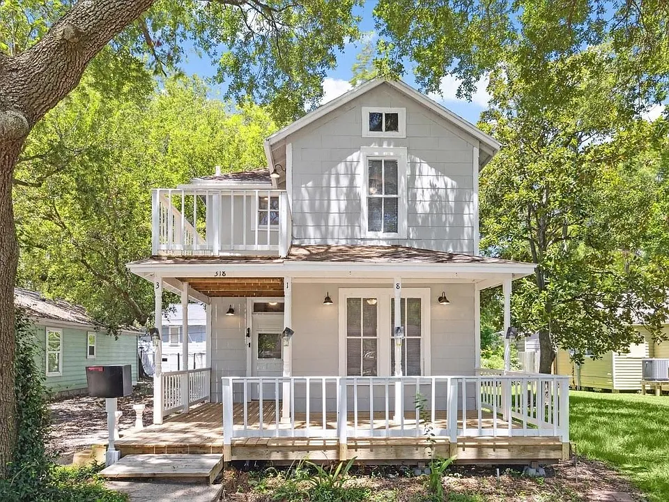 318 6th Ave N