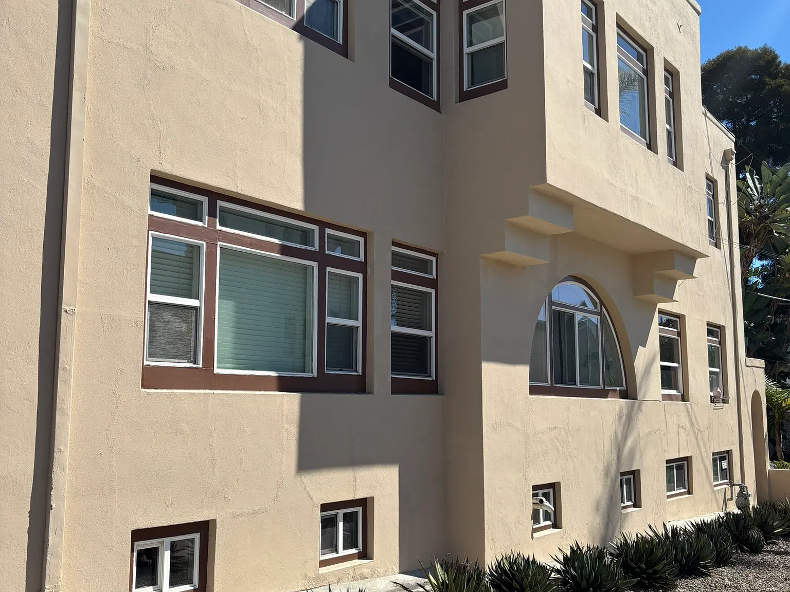 Studio, 523 sqft, $2,200 — Photo 2