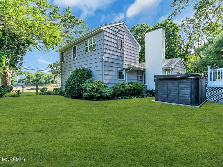 485 Freehold St — Photo 34