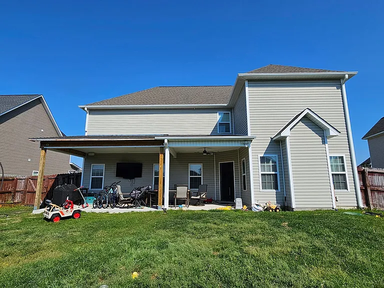 403 Derrick Dr — Photo 31