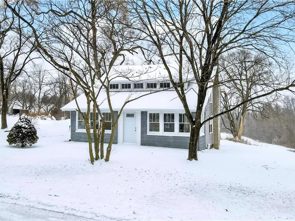 127 Rose Rd, Mount Pleasant, PA 15666