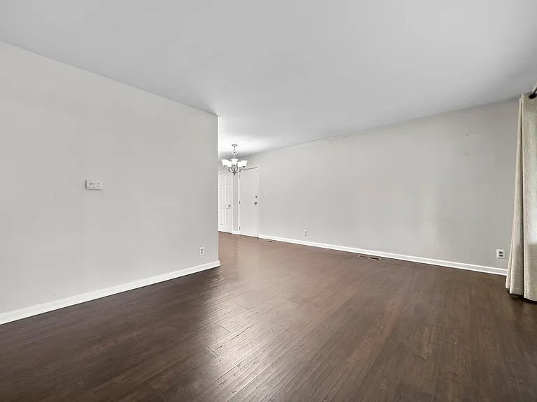 819 Pleasant Dr — Photo 8