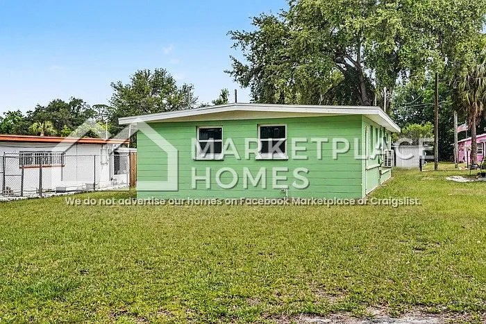 408 Bassedena Cir N — Photo 18