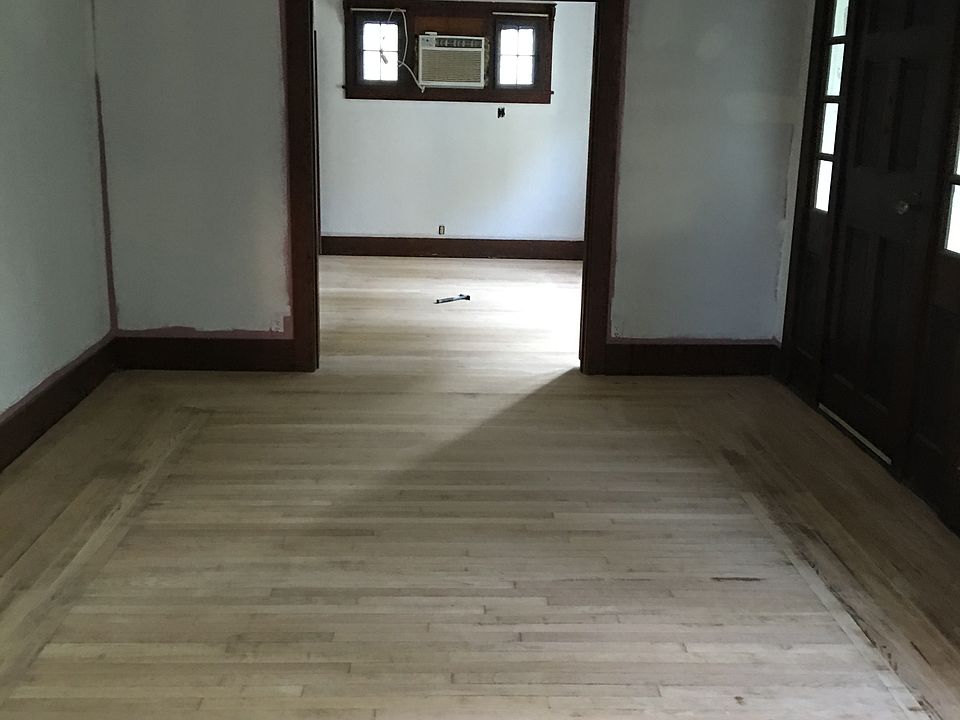 1st image of 114 Prospect St