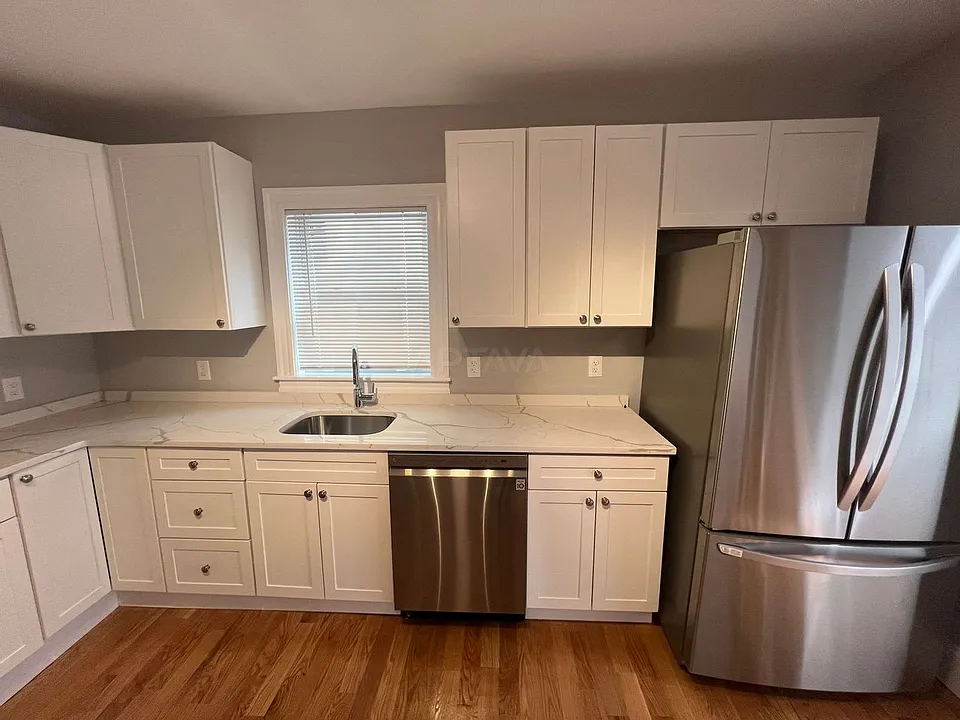 366 Highland Ave #1