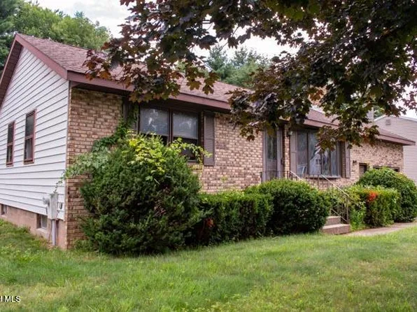 11 Melissa Court, Albany, NY 12205
