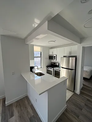 Rented by Maidman Realty Group LLC | media 11