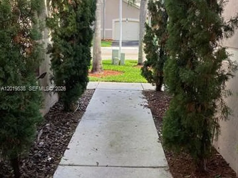 2041 Pompeii Ct #2014 — Photo 37