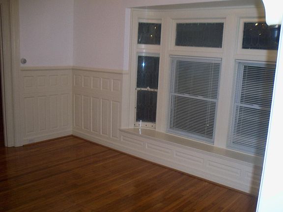 4th image of 399 Lafayette Ave #1