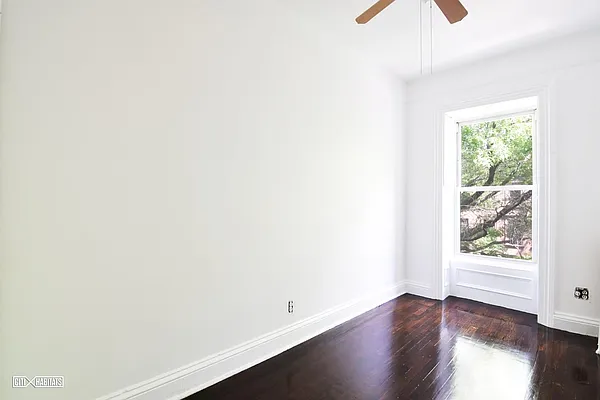 Rented by Citi Habitats | media 9