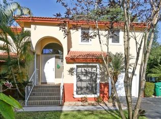 3431 Foxcroft Rd, Hollywood, FL 33025