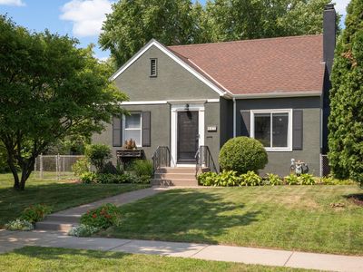 935 Iowa Ave W, Saint Paul, MN, 55117