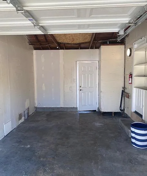 1351 E Oak Ave — Photo 25