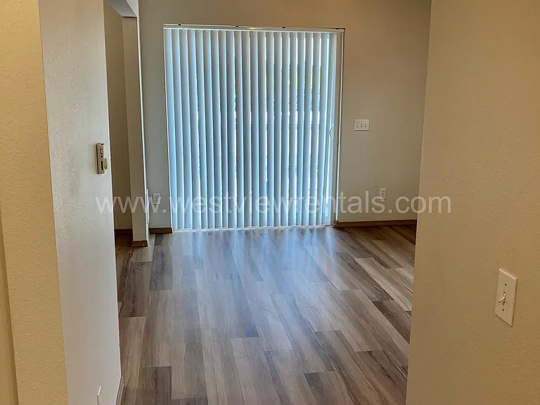 135-139 Prince Ave — Photo 207
