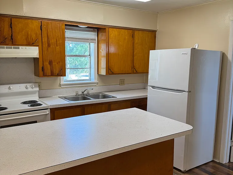 1770 Ridgefield Ave #D — Photo 13