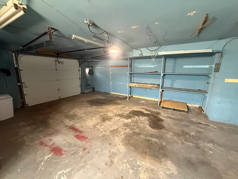 10211 Ambridge Pl — Photo 25