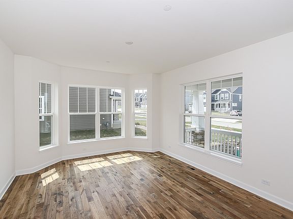 4th image of 3599 Elsie Ln #23