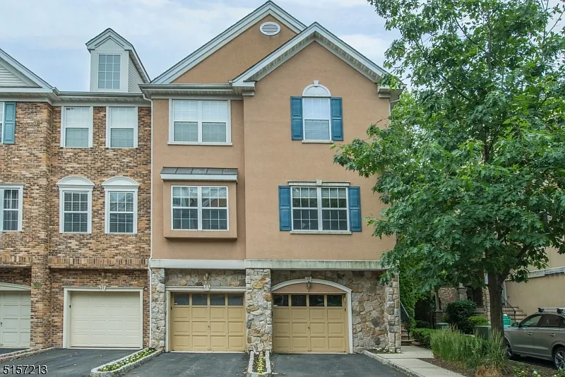 2 bed, 2.5 bath, $3,500 — Photo 2