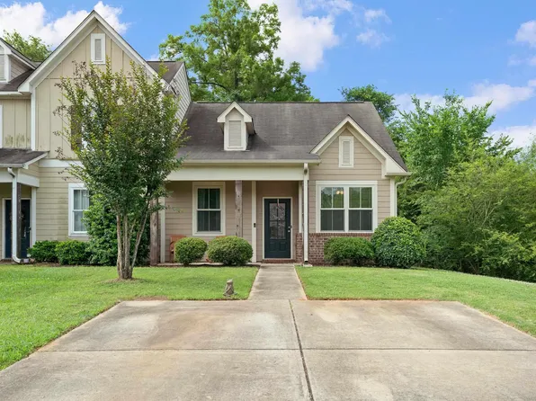 261 The Heights Dr, Calera, AL 35040