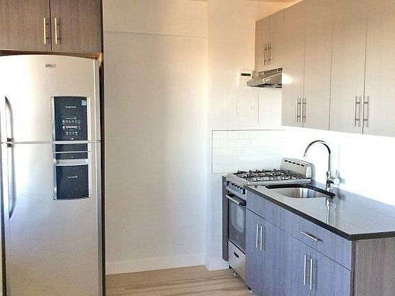 2nd image of 1370 Saint Nicholas Ave APT 32