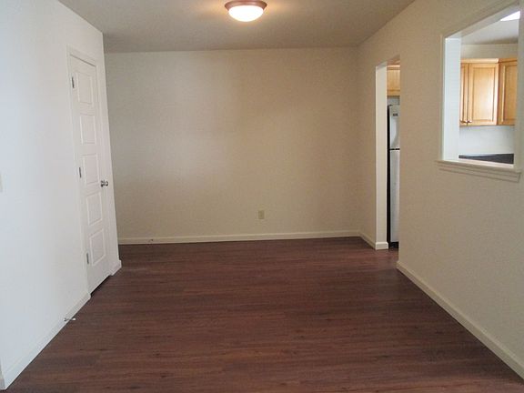 4th image of 22 Hasbrouck Dr APT C