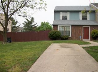 83 Hampton Gate Dr, Sicklerville, NJ 08081