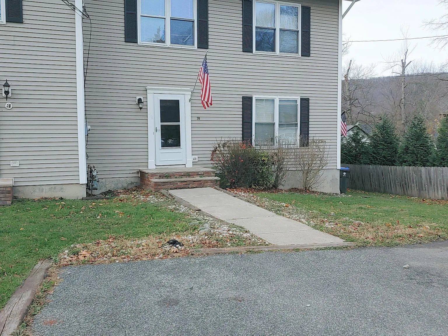 3 bed, 2912 sqft, $3,800 — Photo 1