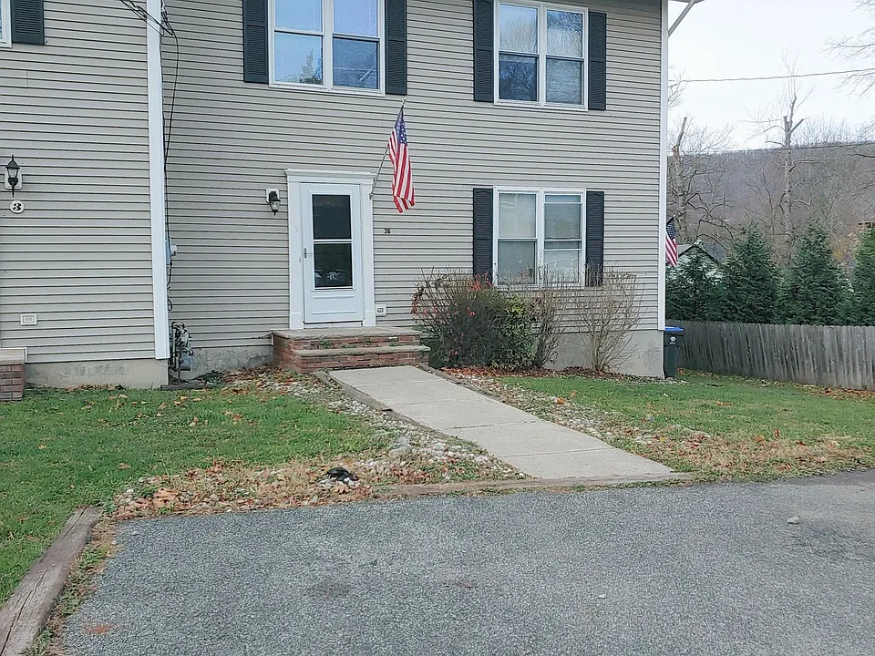 3 Teneyck Ave #B